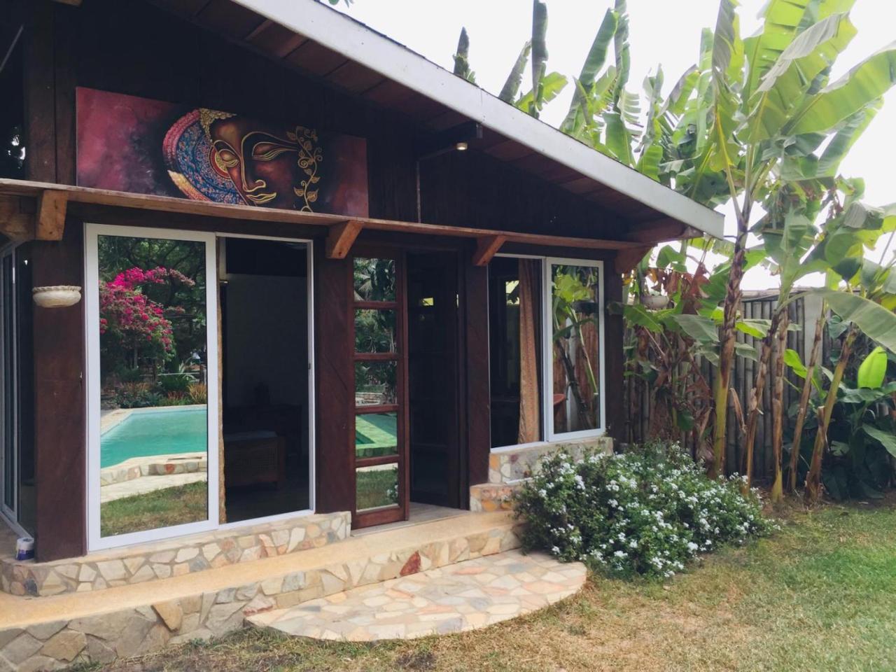 Kokrobite Garden Luaran gambar