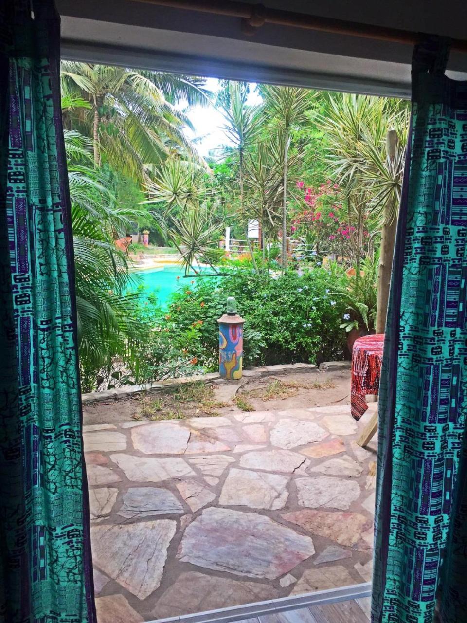 Kokrobite Garden Luaran gambar